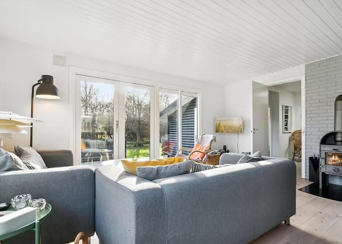 Lovely Summer House With Bornholm Atmosphere * Vester Somarken